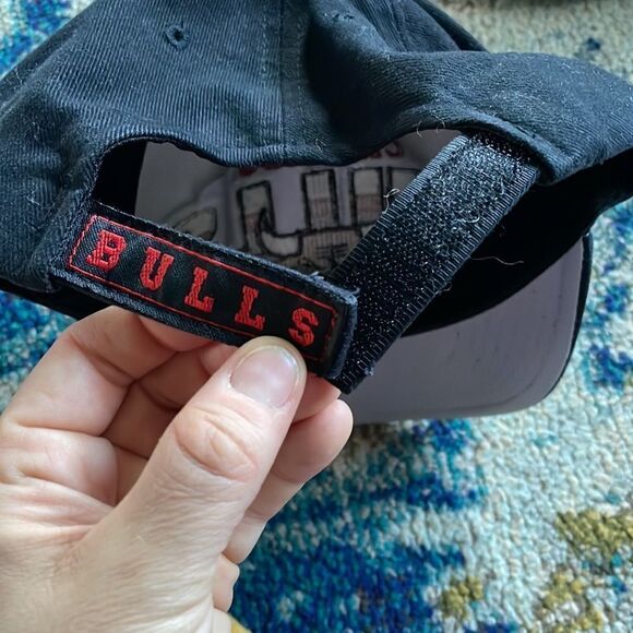 Chicago Bulls Baseball Hat - Picture 3 of 7